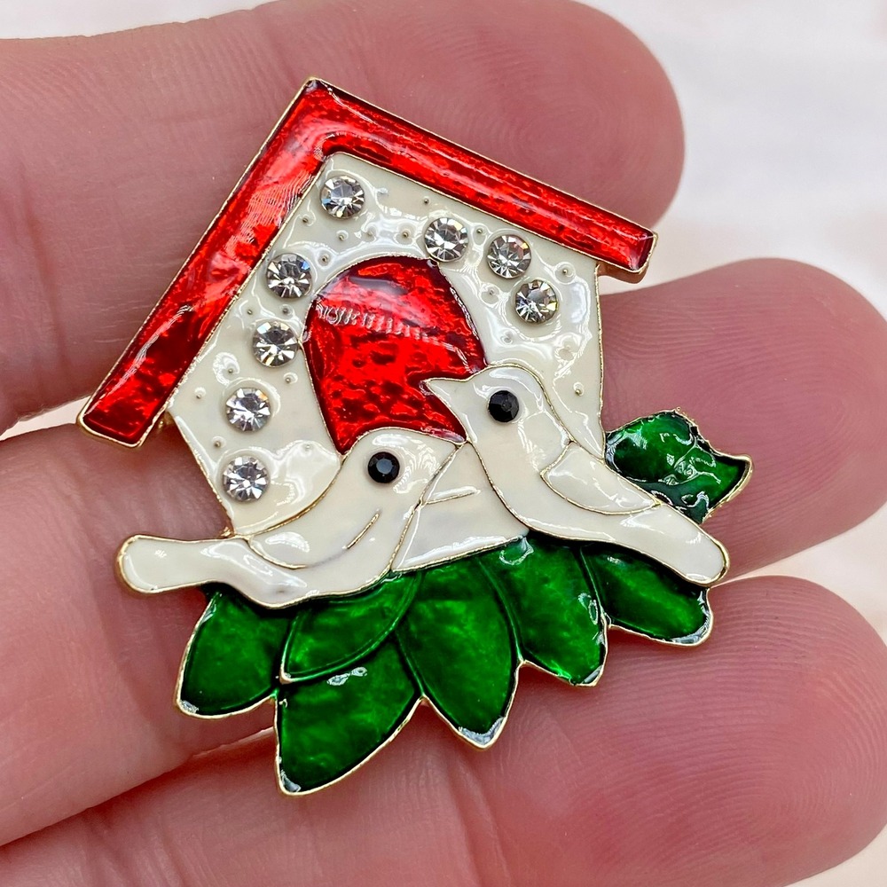 Christmas Birdhouse White Doves Gold Tone Pin Brooch Rhinestones Holiday Jewelry
